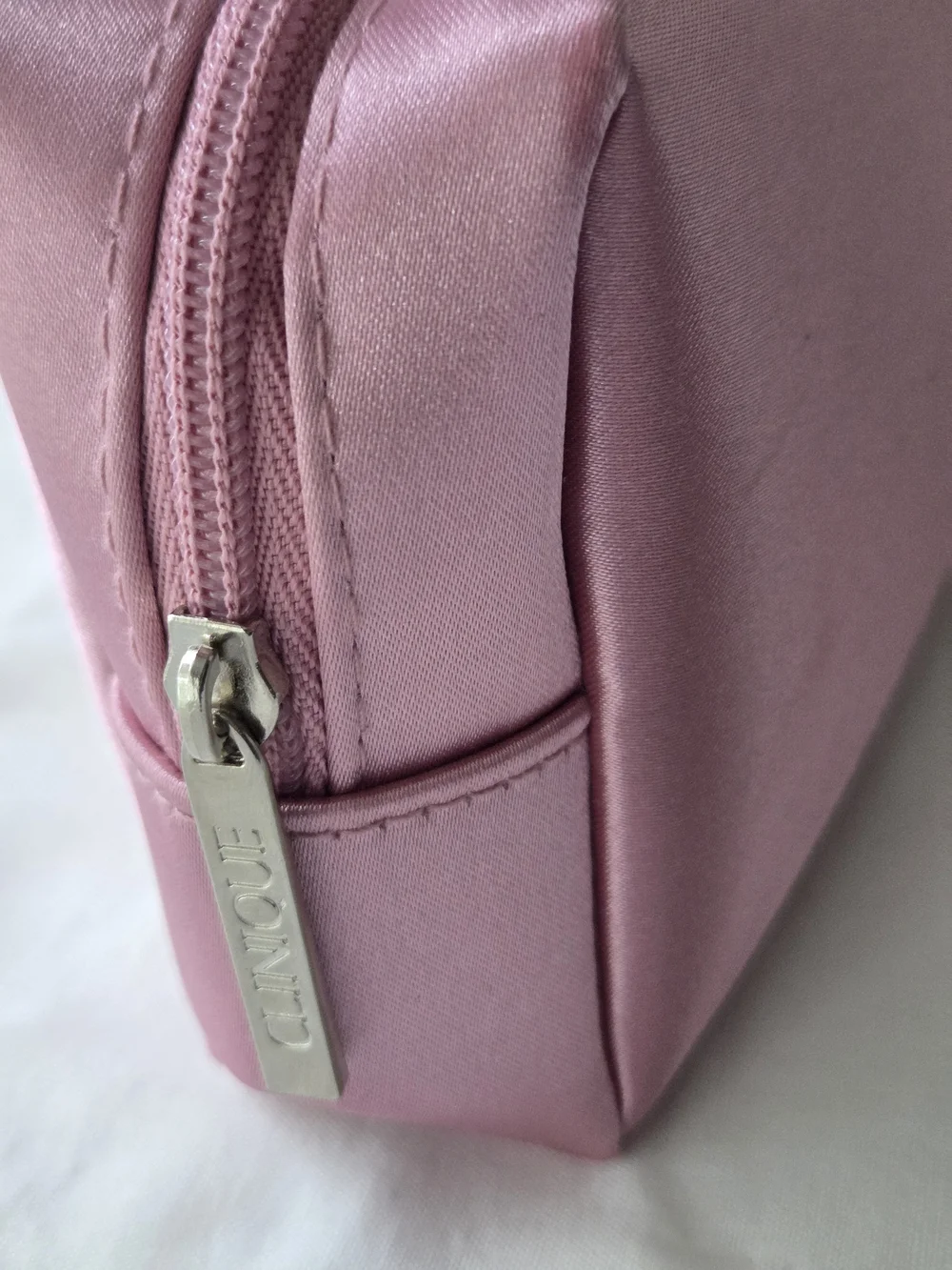 Clinique Pink Cosmetic Pouch with Pink & Lavender Skincare Set